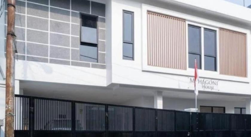Hotel Oyo 94143 Mahagoni House Syariah Bogor Exterior foto